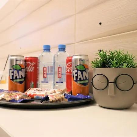 Cozy Old Town - Free Minibar *