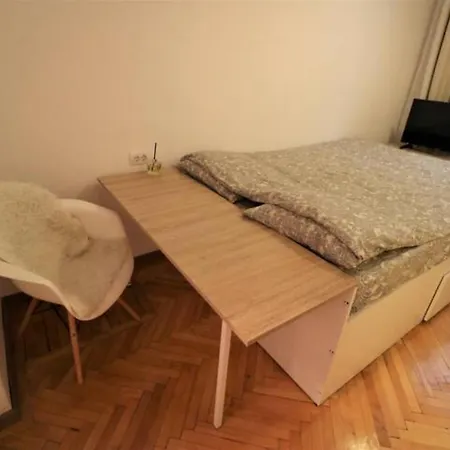 Cozy Old Town - Free Minibar *