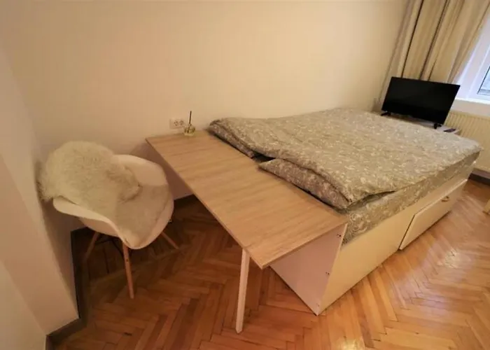 Cozy Old Town - Free Minibar *