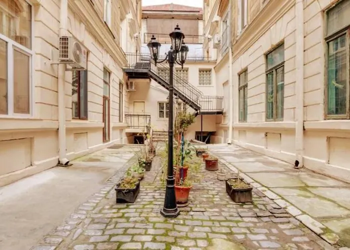 Cozy Old Town - Free Minibar